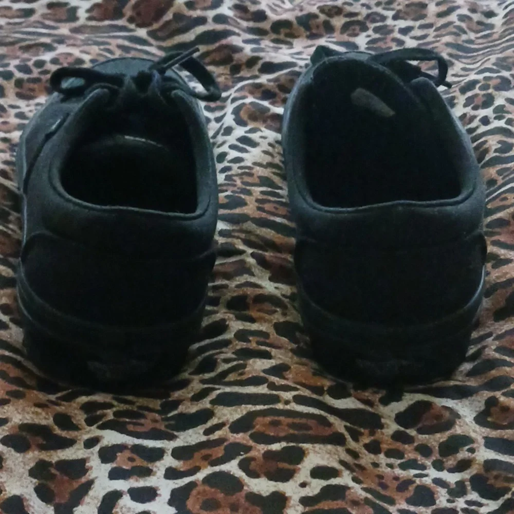 Womens black size 7 vans - Picture 3 of 4